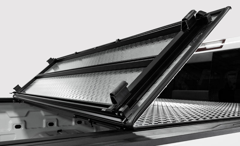 Access LOMAX 19-22 Chevrolet/GMC 1500 5ft 8in Bed Folding Hard Cover - (w/o Bedside Storage Box)
