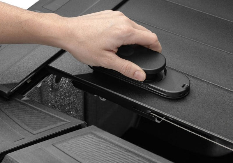Retrax 17-21 Super Duty F-250-350 Short Bed RetraxPRO MX