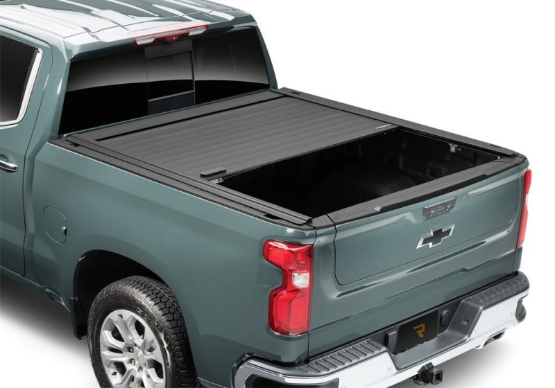 Retrax 07-13 Chevy/GMC Long Bed - DUALLY ONLY - 1500 / 07-14 2500/3500 RetraxPRO MX