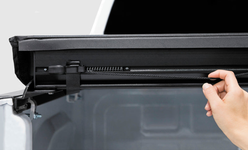 Access Limited 20-22 Jeep Gladiator 5ft Bed (w/ Trail Rail) Roll-Up Tonneau Cover