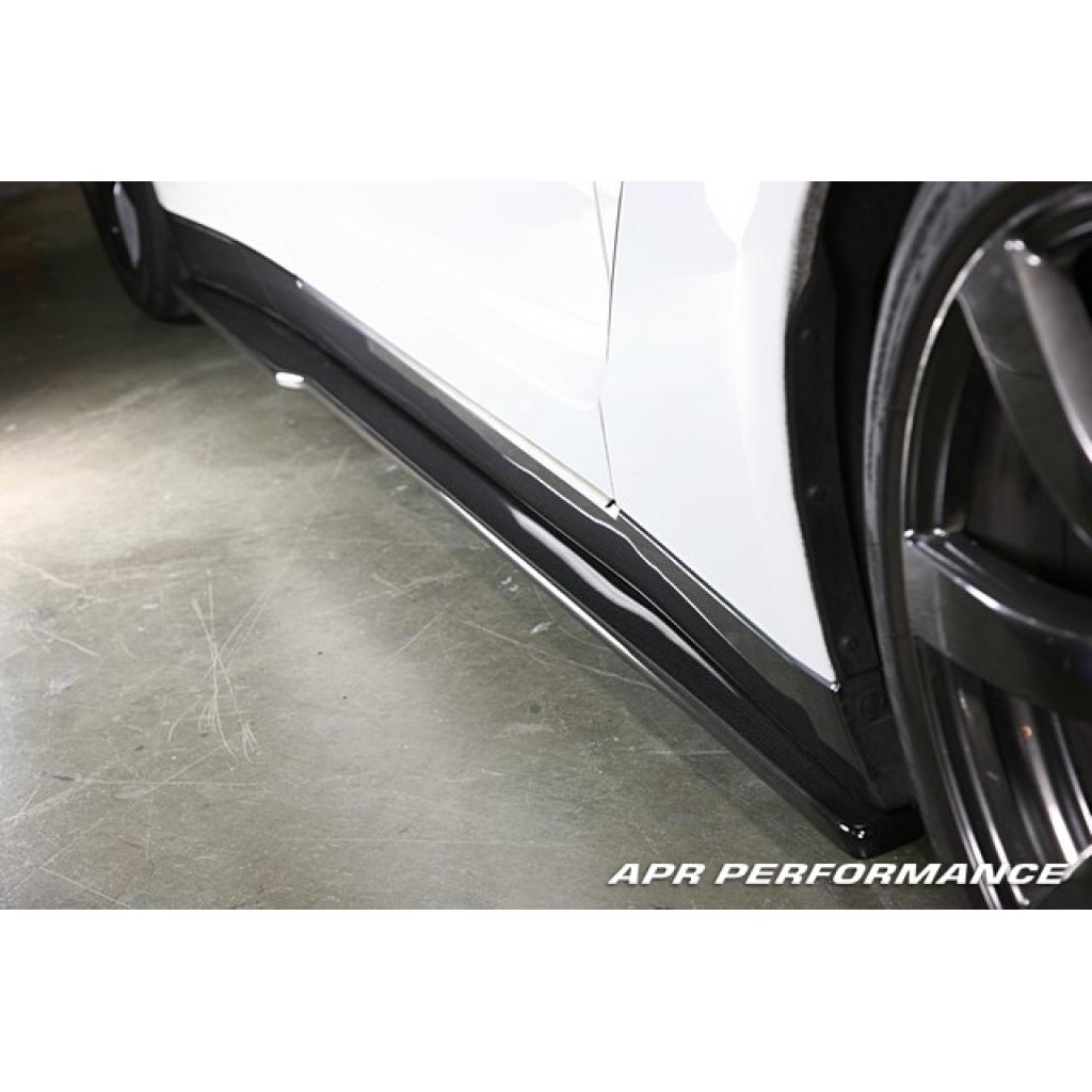Nissan GTR R35 2008-2016- Carbon Fiber Side Rocker Extensions/ Side Skirt